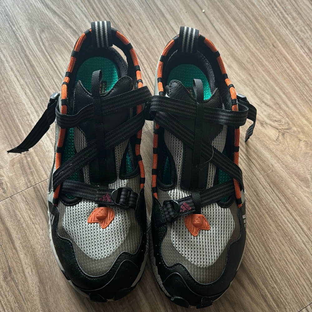 Adidas Consortium Novaturbo gardening pack